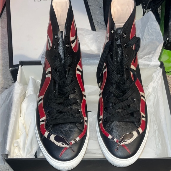 Gucci Snake High-Top Sneakers - Picture 2 of 4